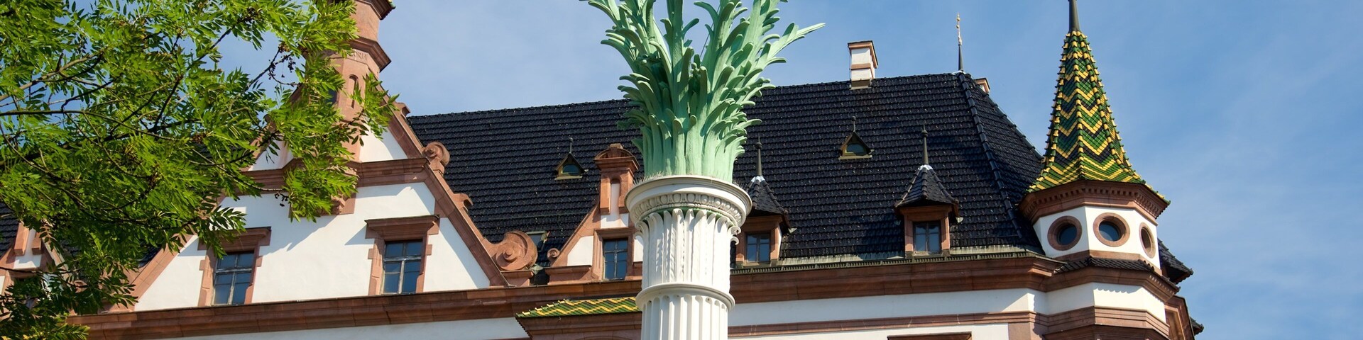 Leipzig featuring a monument