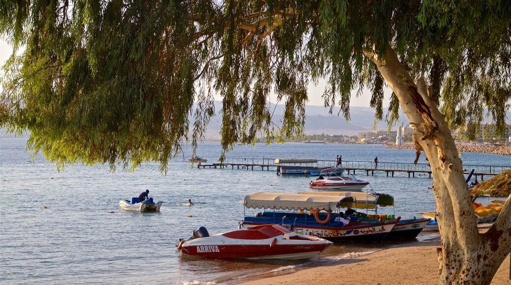 아카바 을 보여주는 해변 과 일반 해안 전경