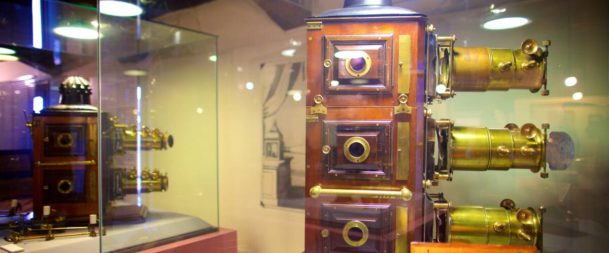 Padova which includes heritage elements and interior views