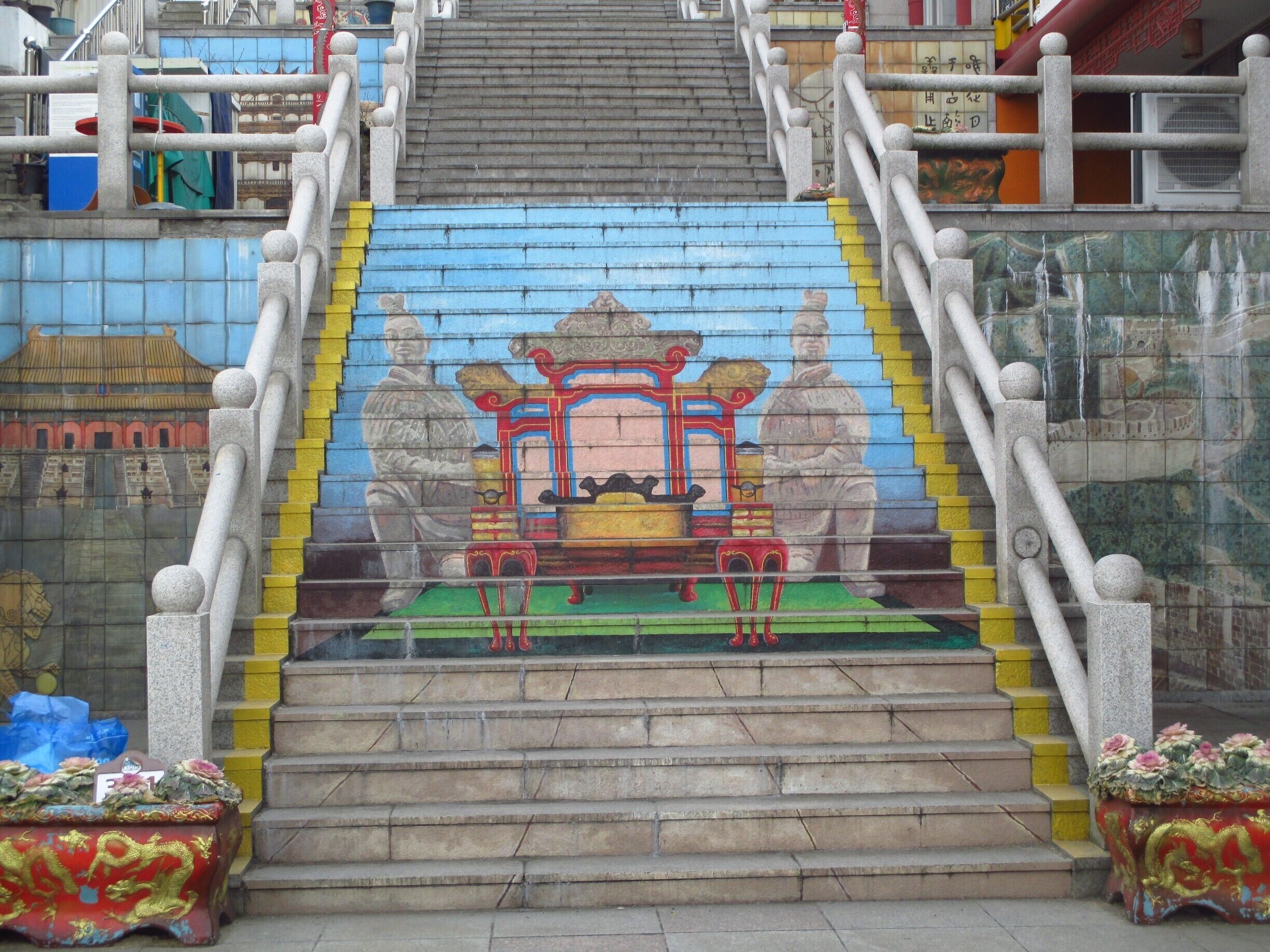 Art in Chinatown, in Incheon, South Korea. It's only a short subway trip from Seoul, and a nice way to spend an afternoon, learning about the history of Korea.