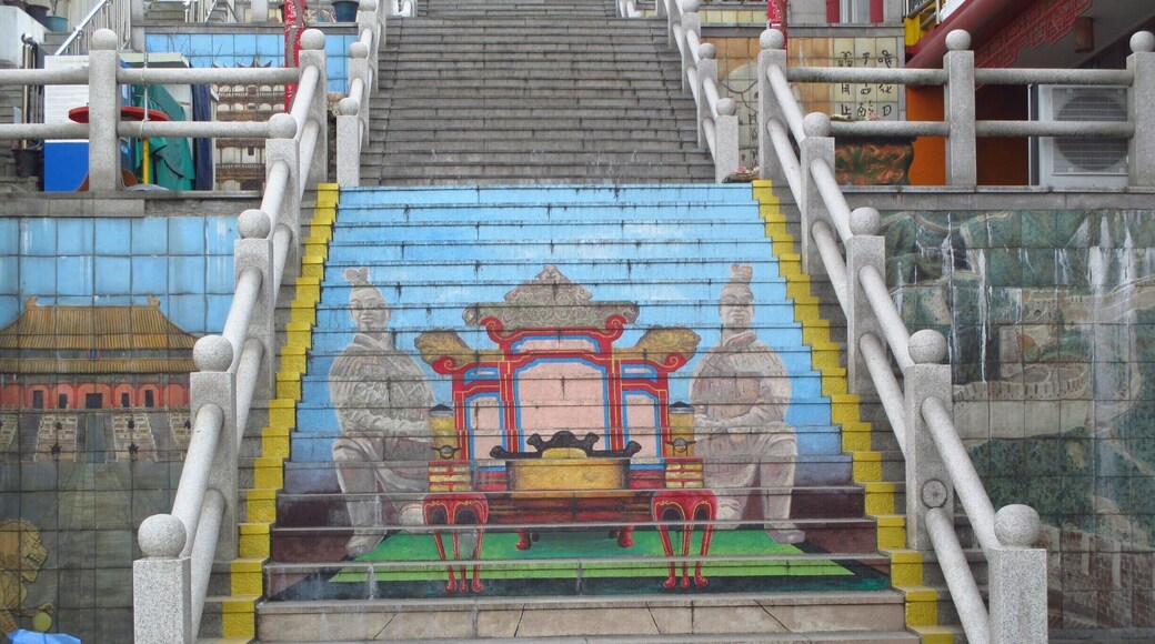 Art in Chinatown, in Incheon, South Korea. It's only a short subway trip from Seoul, and a nice way to spend an afternoon, learning about the history of Korea.