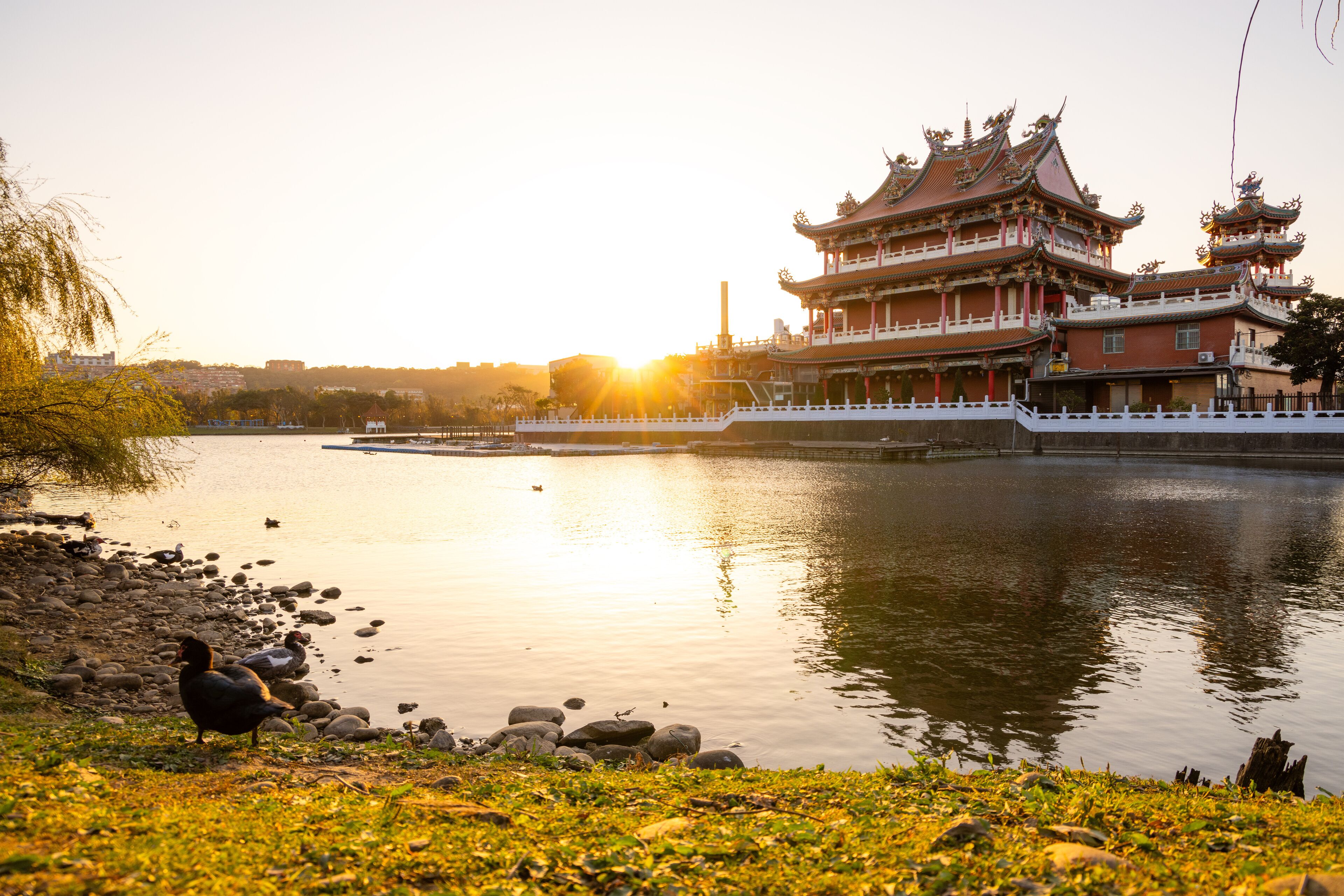 Longtan Nantian Temple in the evening