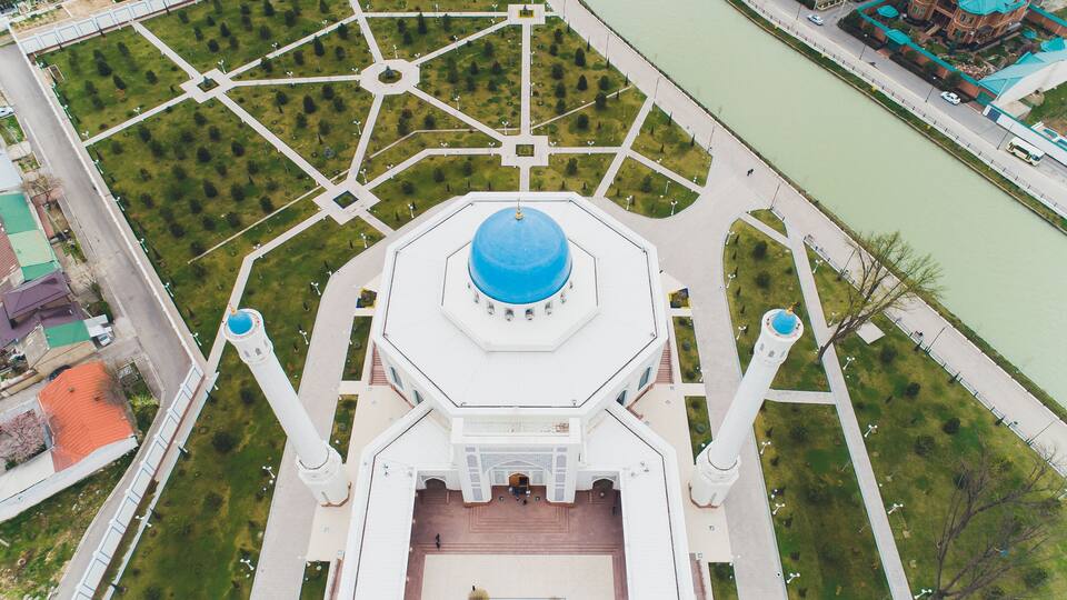 Uzbekistan Tashkent Minor largest masjidi Aerial cityscape.