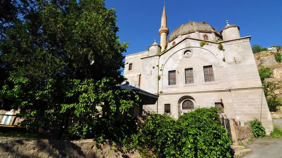 Han Mosque is in Talas, Kayseri, Turkey.
