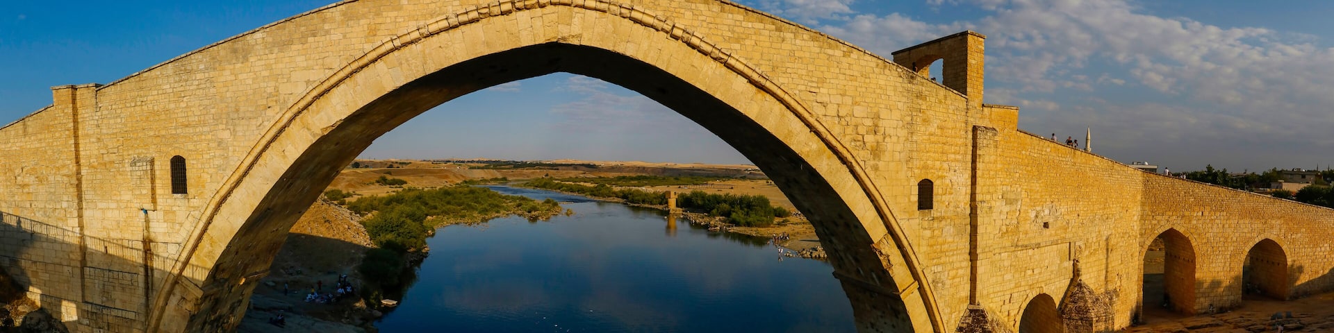 Malabadi Bridge, located within the borders of Silvan District of Diyarbakir, is also one of the magnificent architectural structures of Turkey.