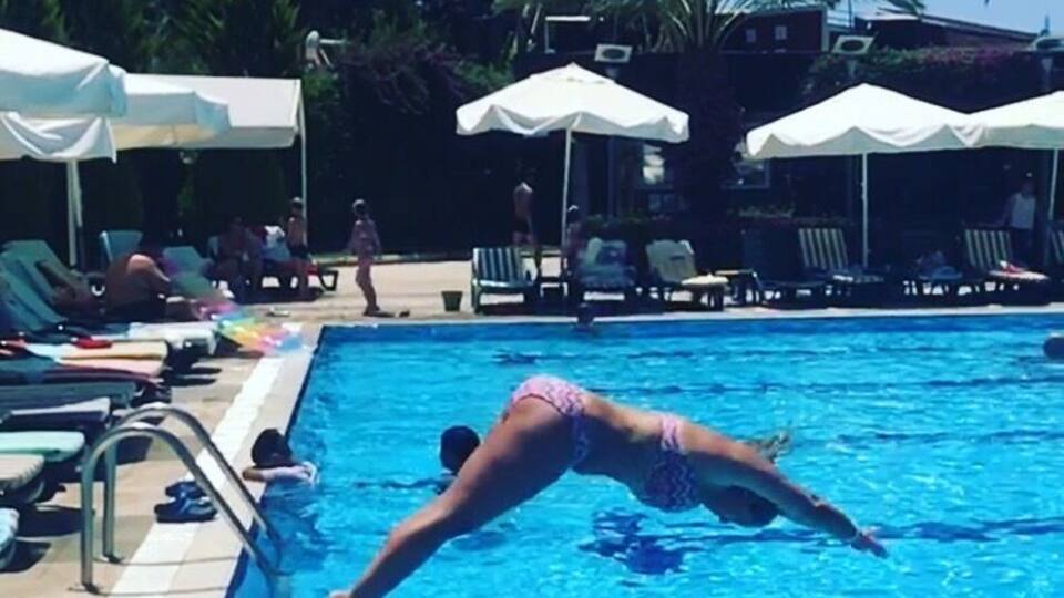 Diving right into life #pool