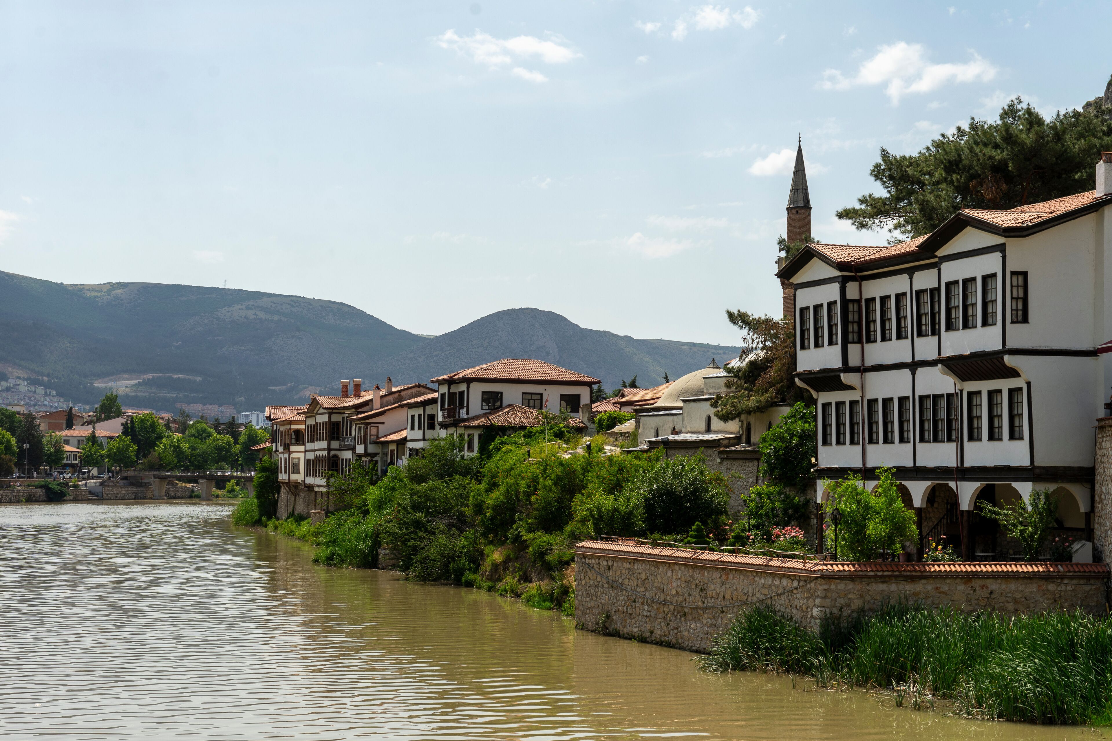 Amasya is a city located in northern Turkey, the capital of Amasya Province, and is located in the mountainous region of the Black Sea coast.