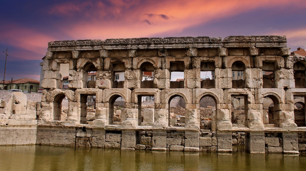 Basilica Therma is an ancient Roman spa town located in the Yozgat province of Turkey. The bath was built in the 2nd century and used in Byzantine, Selcuk and Ottoman periods .