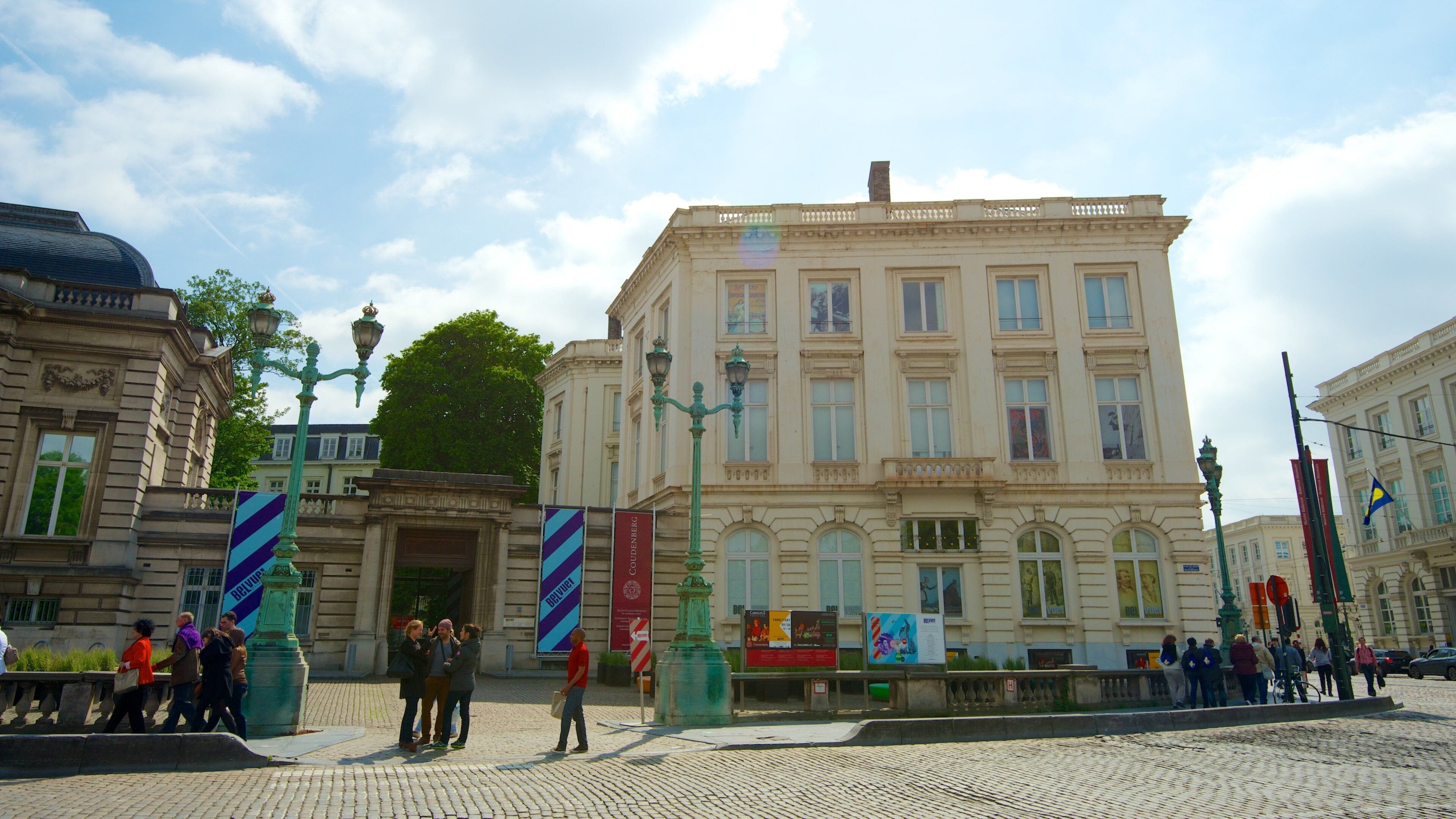 Quartier Royal - Koninklijke Wijk which includes a city