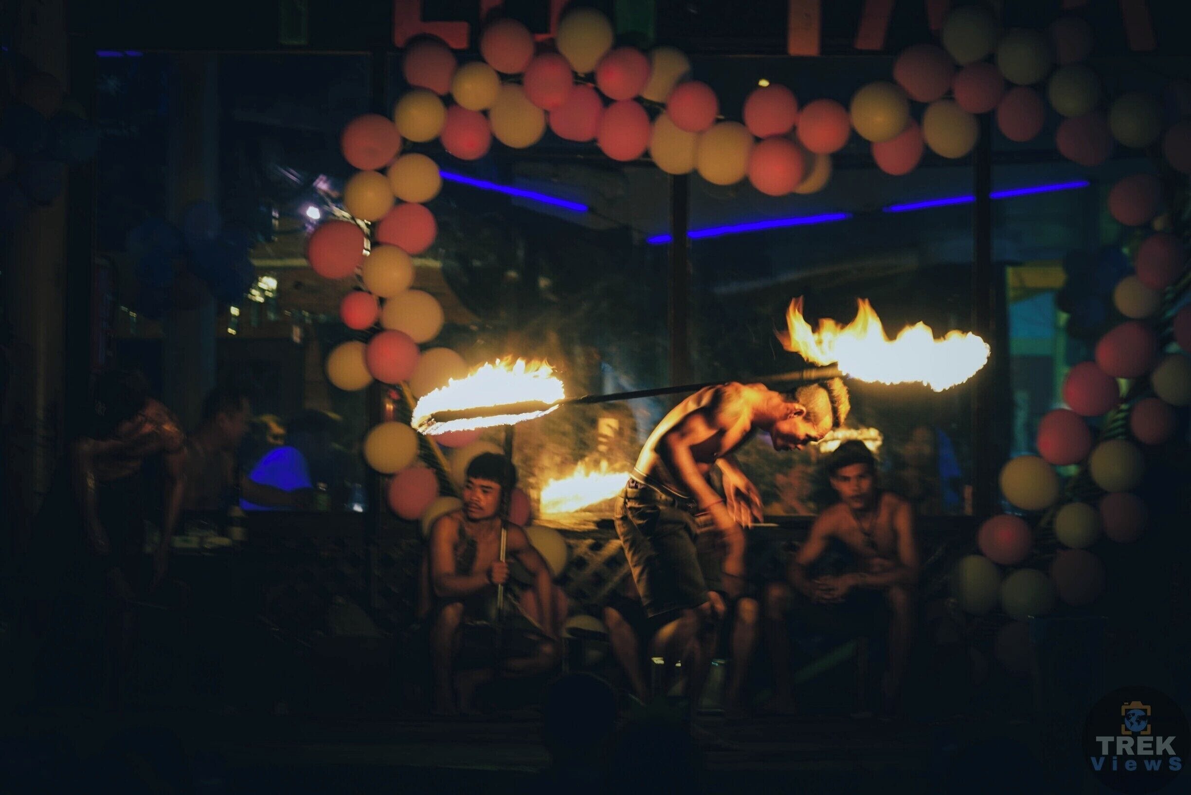 “Look mom, no hands!" A true pro! #sonyalpha #sonya7riii #travel #travelphotography #asia #southeastasia #thailand #rayong #kohsamet #kohsamed #island #firedancer #firedance #firedancing #fireshow #nightphotography #igthailand #travelthailand #amazingthailand #amzthld #thailandinsider #lonelyplanet #lpfanphoto #wanderlust