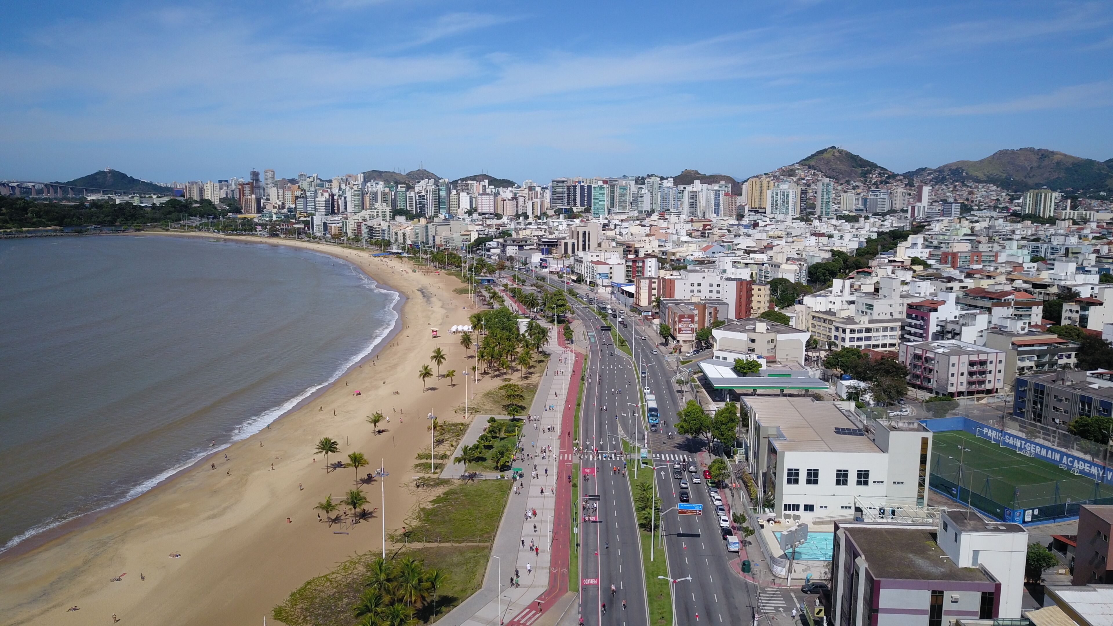 Calçadão de Camburi, Jardim da Penha, Vitória, Espírito Santo, Brasil.
