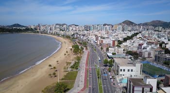 Calçadão de Camburi, Jardim da Penha, Vitória, Espírito Santo, Brasil.