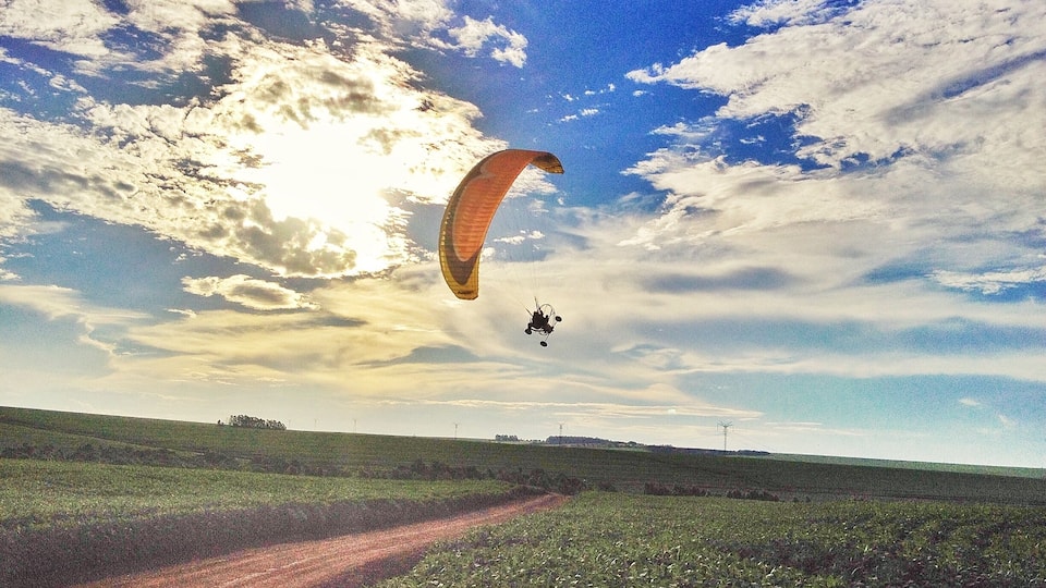 #brazil #blue #paramotoring flight #sky #fly
2017