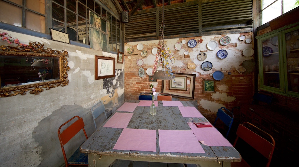 Lisboa-distriktet som inkluderer kaféstil og innendørs