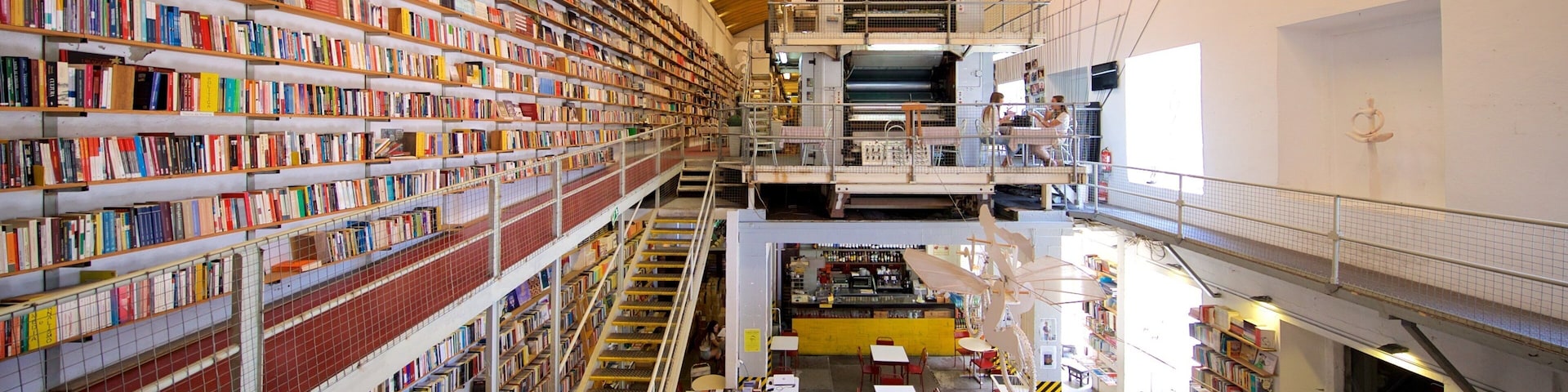 District de Lisbonne mettant en vedette shopping et vues intérieures