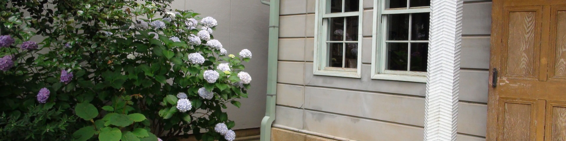 Bank of Yamanashi Tanaka Entrance