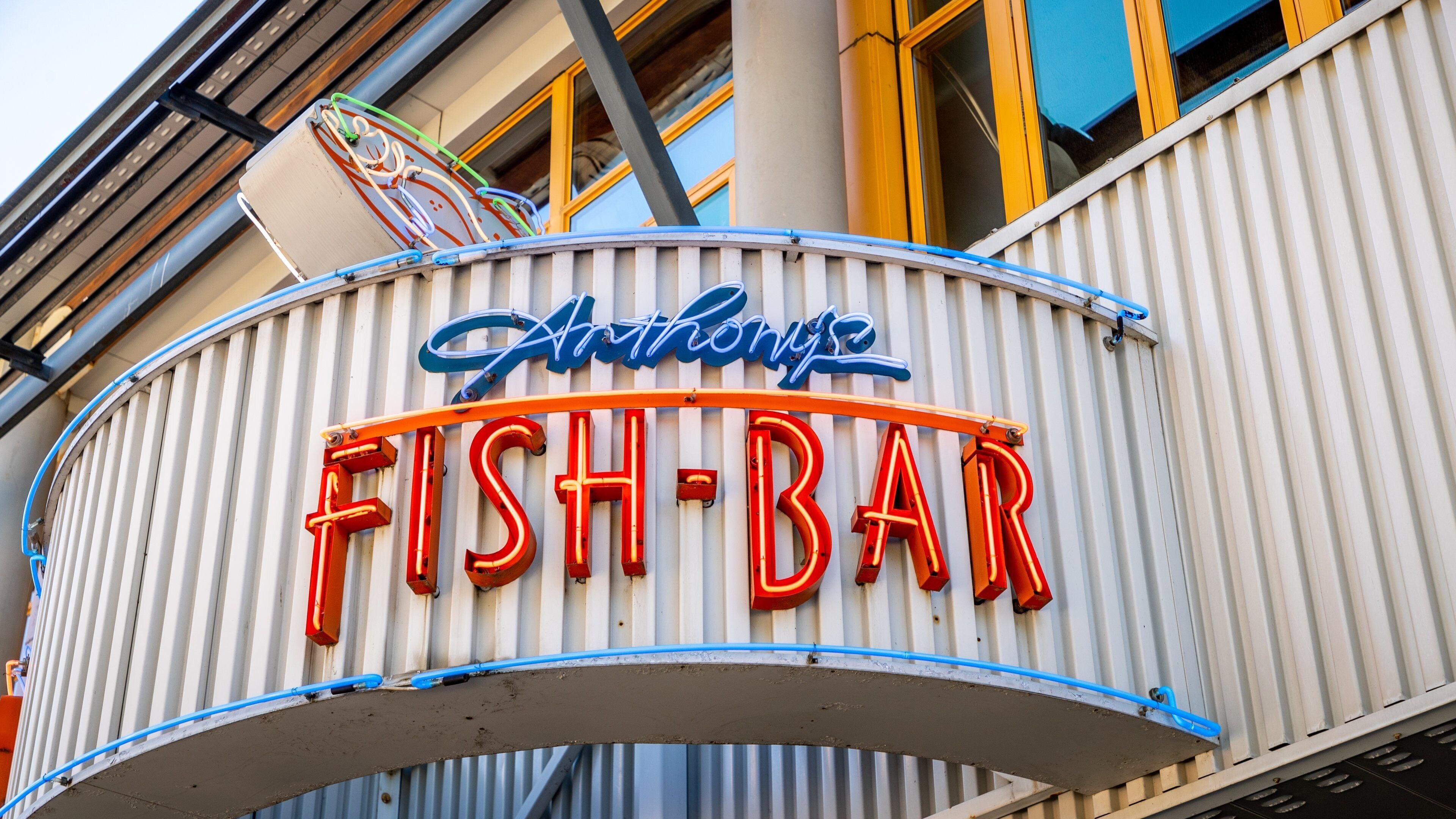 Pier 66 showing signage