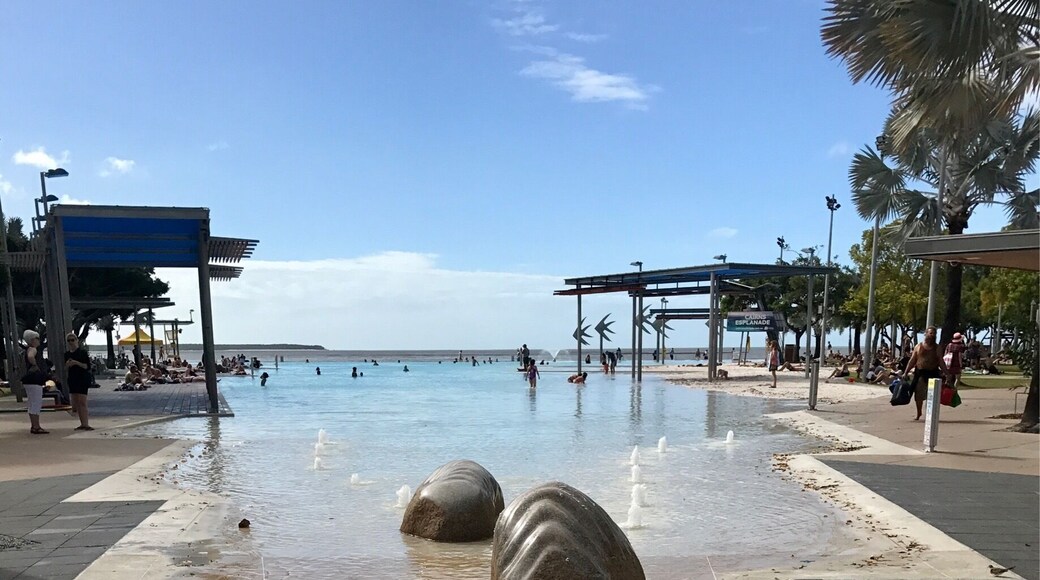 The lagoon in Cairns in awesome!! Free to swim, lounge, nice view of the ocean... cute shops around... o and free wifi! Great way to spend a relaxing day.