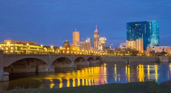 Indianapolis skyline and the White River