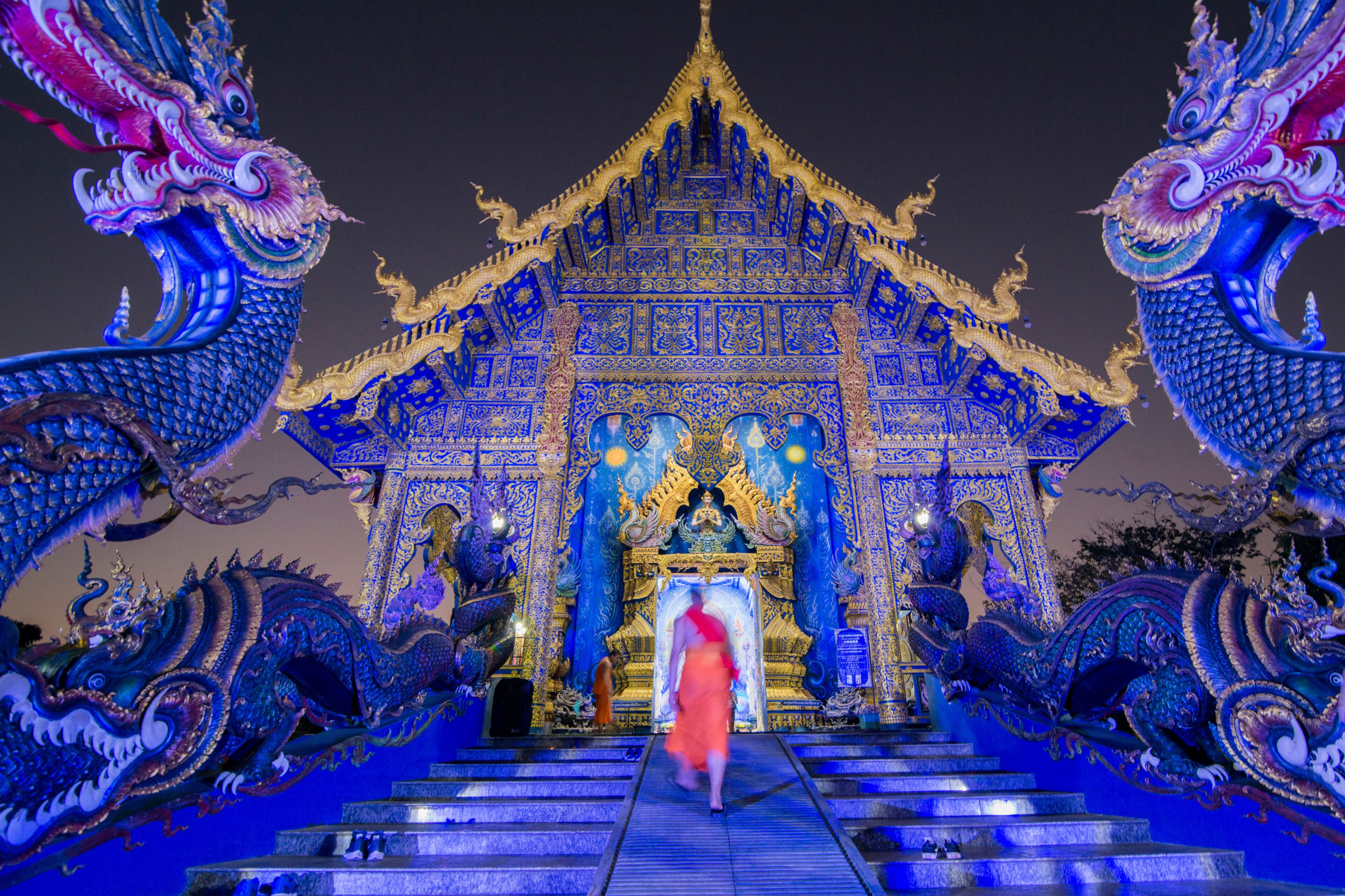 Templo budista Wat Rong Suea Ten