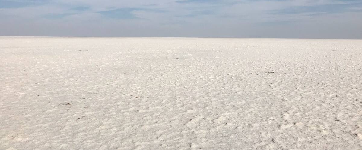 Would you believe if I say its a salt marsh in the Desert. Well, it is the beautiful vast White Rann of Kutch. Seasonal salty marsh
