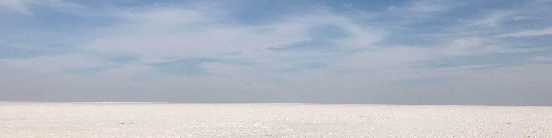 Would you believe if I say its a salt marsh in the Desert. Well, it is the beautiful vast White Rann of Kutch. Seasonal salty marsh