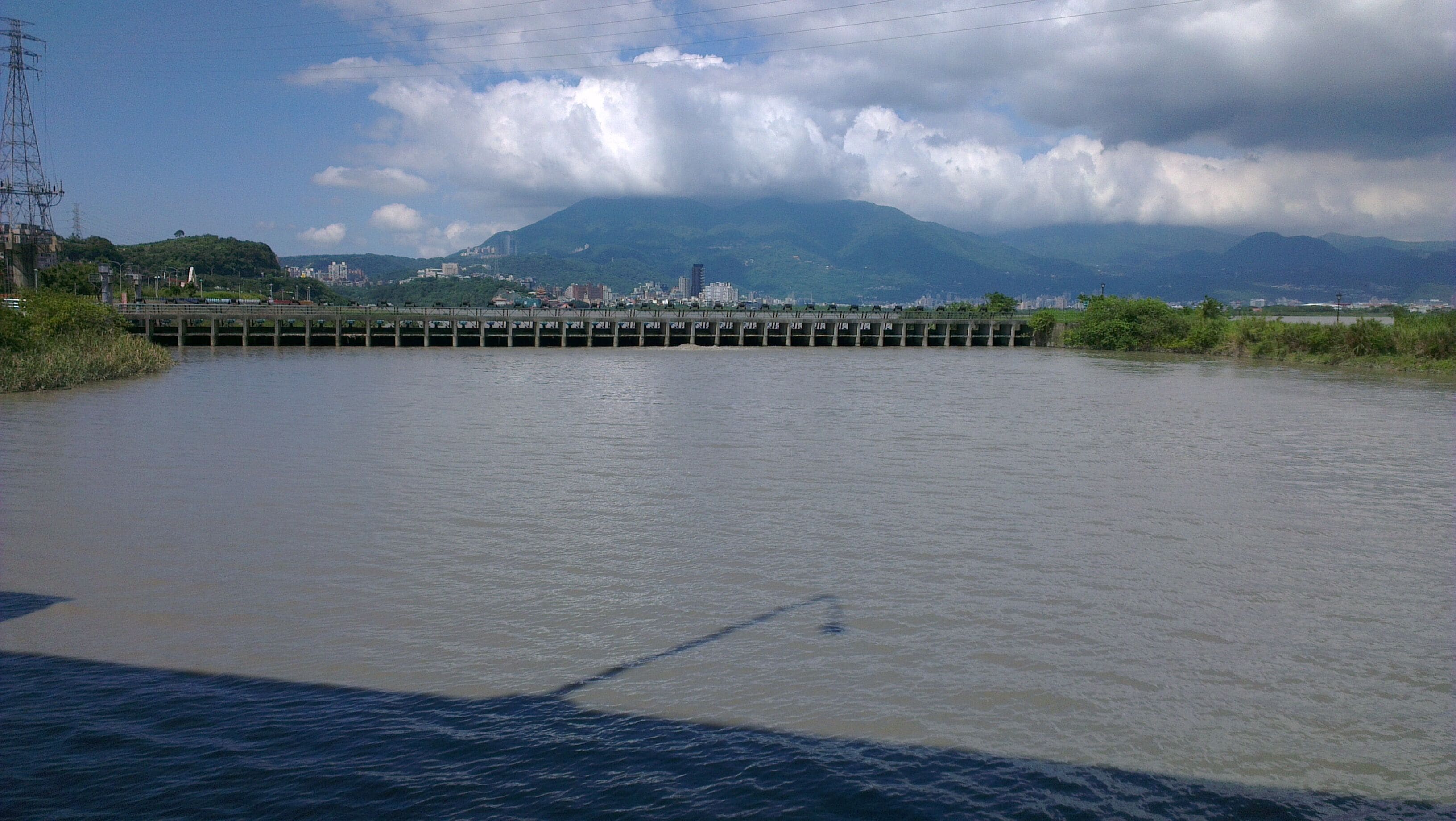 溫子圳閘門位置在二重疏洪道五股端