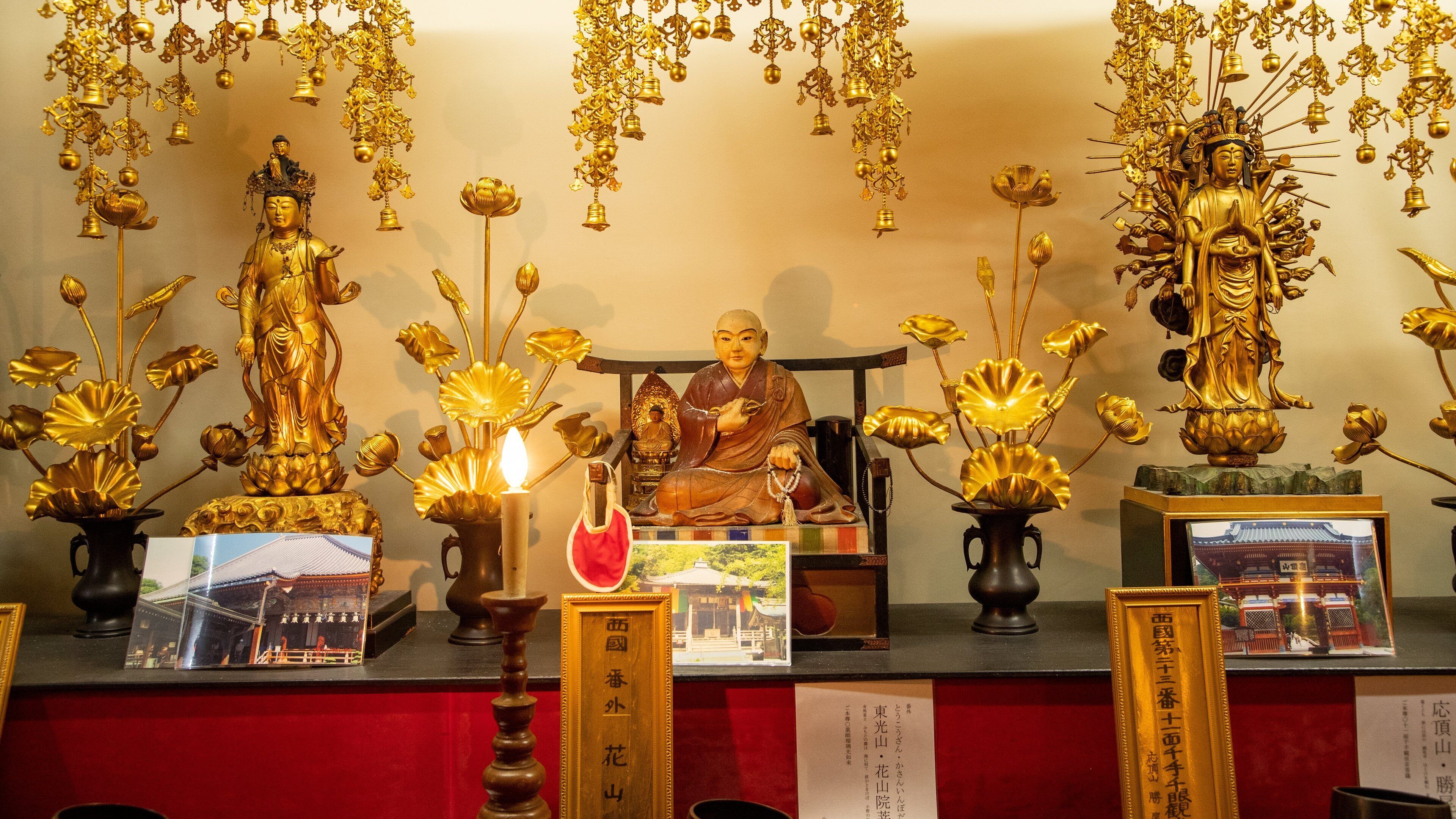 Heiwakannon showing heritage elements, interior views and a temple or place of worship