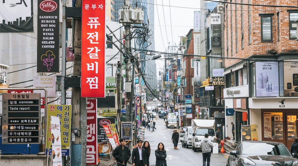 Sinsa-dong