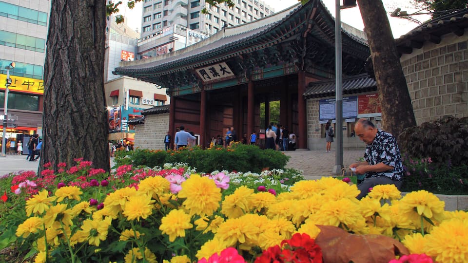 This media shows the cultural heritage monument in South Korea with the number: