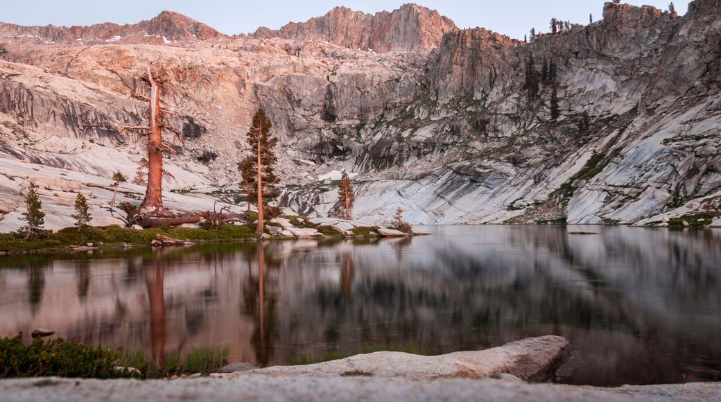 Sunset on Pear Lake, a pretty glacier-fed lake along the Lakes Trail of the southern Sierra Nevada, with Alta Peak rising in the background.
Sequoia National Park, California, United States.