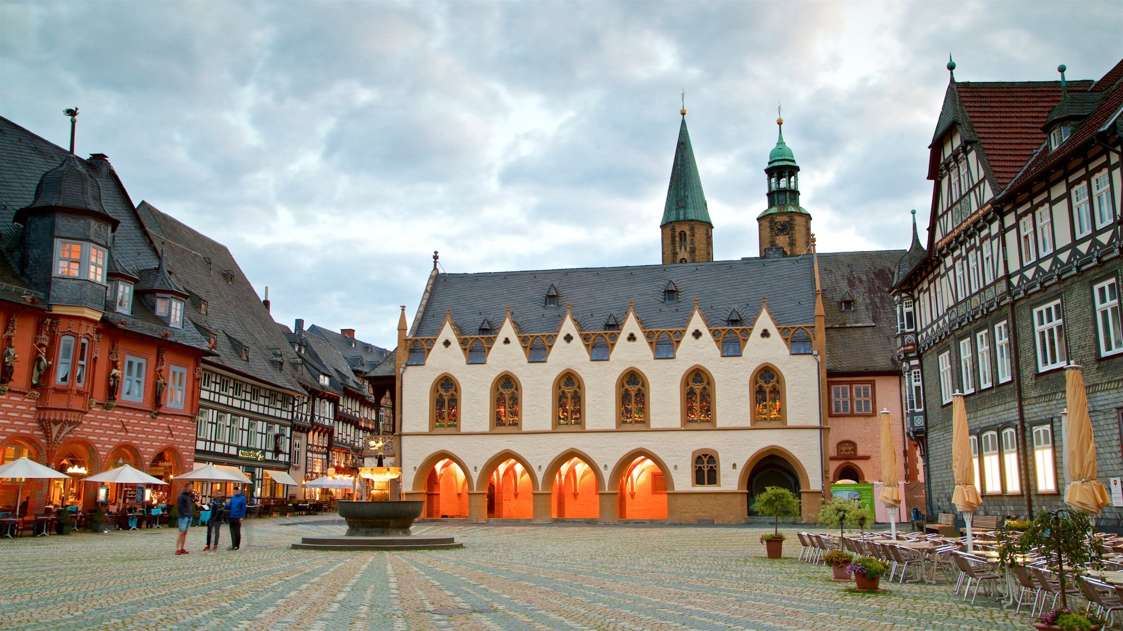 Goslar which includes street scenes, heritage elements and a square or plaza