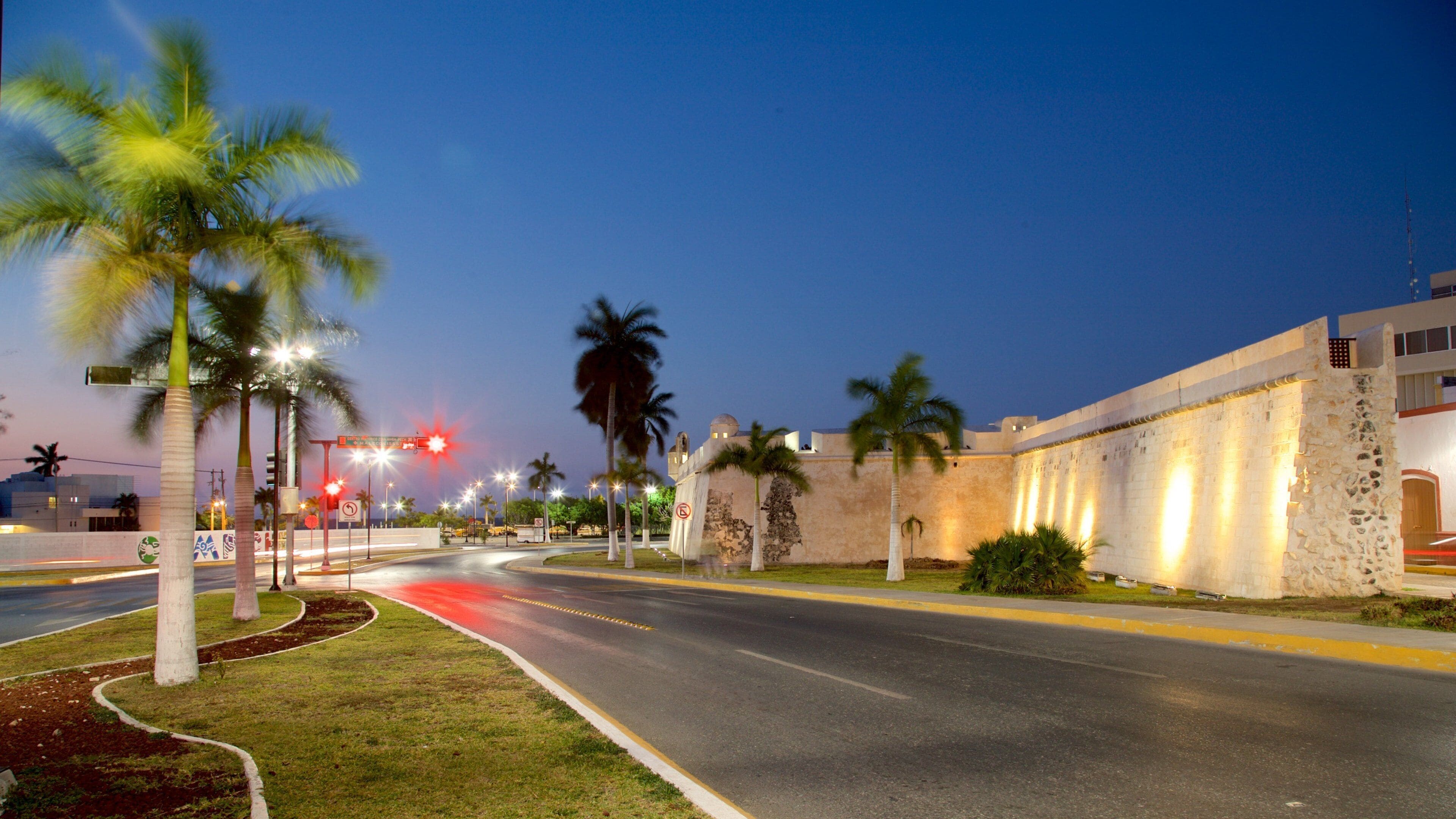 カンペチェ 表示 遺跡・遺産 と 夜景