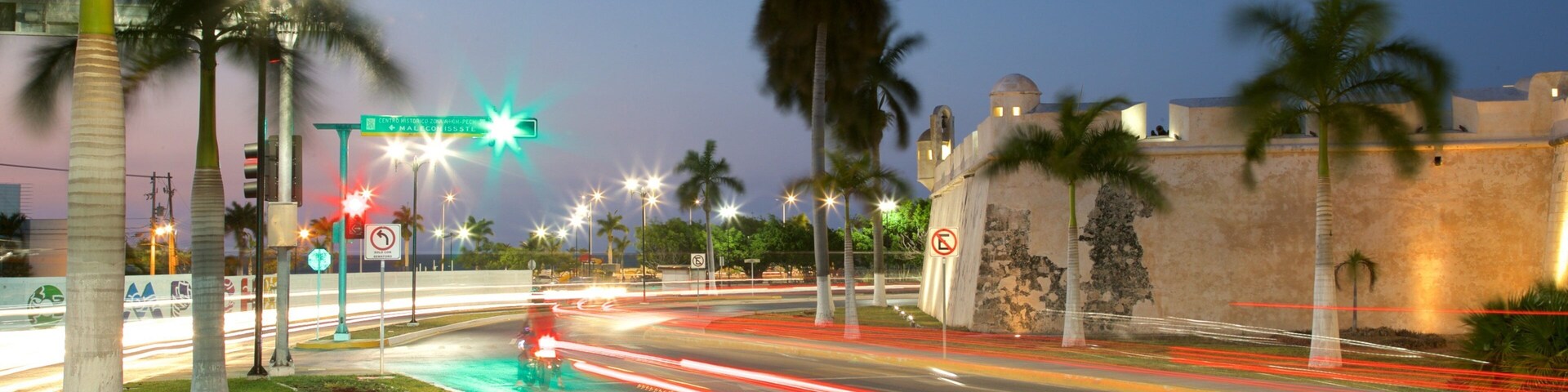 Campeche mostrando cenas noturnas