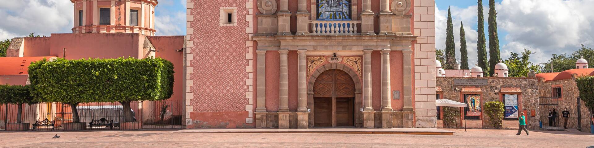 Santa María de la Asunción Parish - Parroquia Santa María de la Asunción en Tequisquiapan
