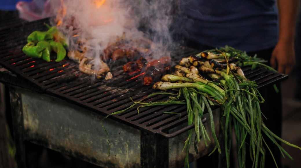 Another from the Sunday Market in Tlacolula. If you're not already aware, it's probably the best market near Oaxaca, but what stands out the most for me is the "dining hall". I use that term very loosely, because I can't think of another title.
Hot charcoal grills line the centre of the building that are used to cook what you just purchased from the stalls surrounding them.
Delicious and interactive.
#Mexico #Oaxaca #Tlacolula #Food