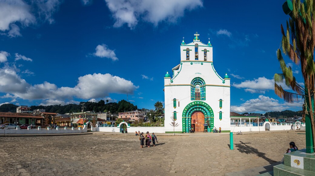 SAN JUAN CHAMULA CHURCH, CHIAPAS, MEXICO - DECEMBER 14, 2015: It