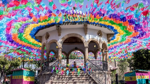 dia de muertos en el pueblo mágico de tlaquepaque jalisco méxico