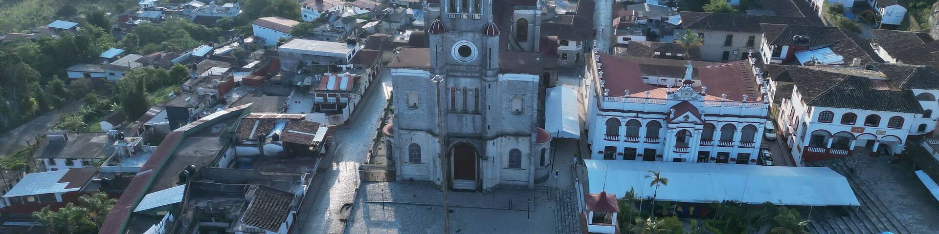 Cuetzalan Unveiled: Aerial Photography at Twilight