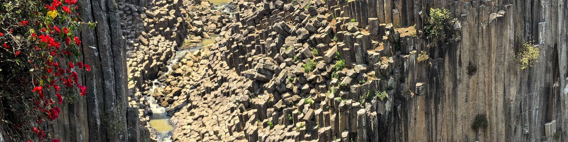 Prismas Basalticos in huasca, Hidalgo, México