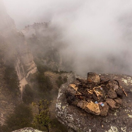 Fireplace on a cliff in Copper Canyon. It was awesome! ☺️ #Mexico #coppercanyon #canyon #divisadero #welovemexico @visitmexico #twohobos #fireonacliff #fire #campingonacliff #camping #camp #wonderful_places #wanderlust #travel #nature #TroveOn