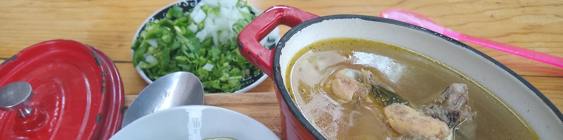 Un caldito de pollo !! Delicioso!!
#trover
#lapanaderiayelchef
#oaxaca