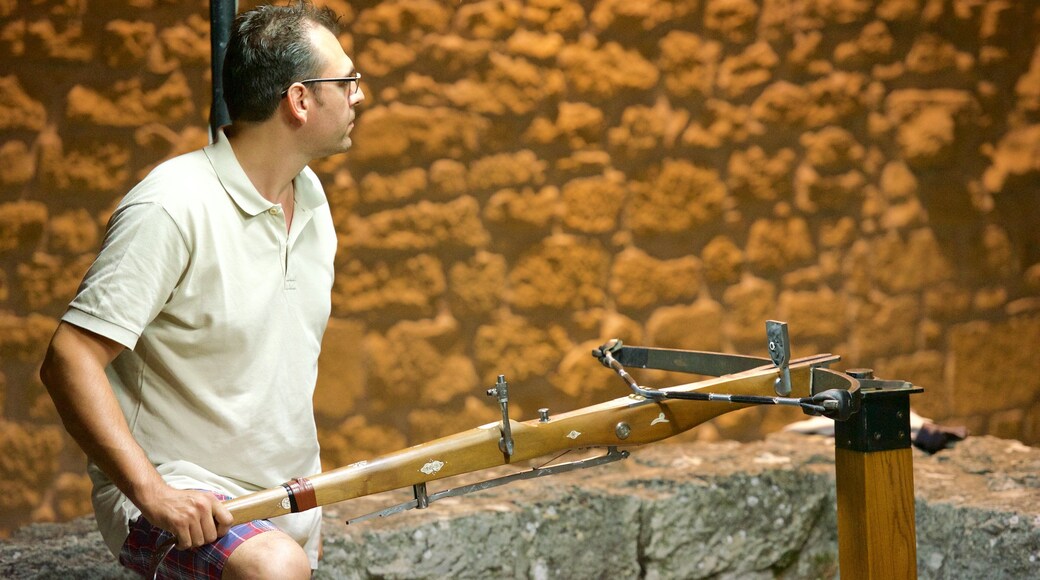 Cava dei Balestrieri as well as an individual male