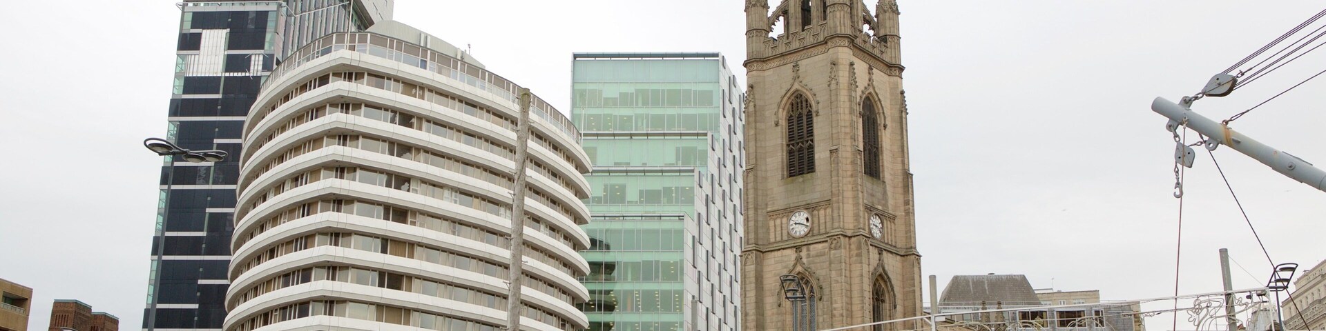 利物浦 设有 現代建築, 城市 和 遺跡建築