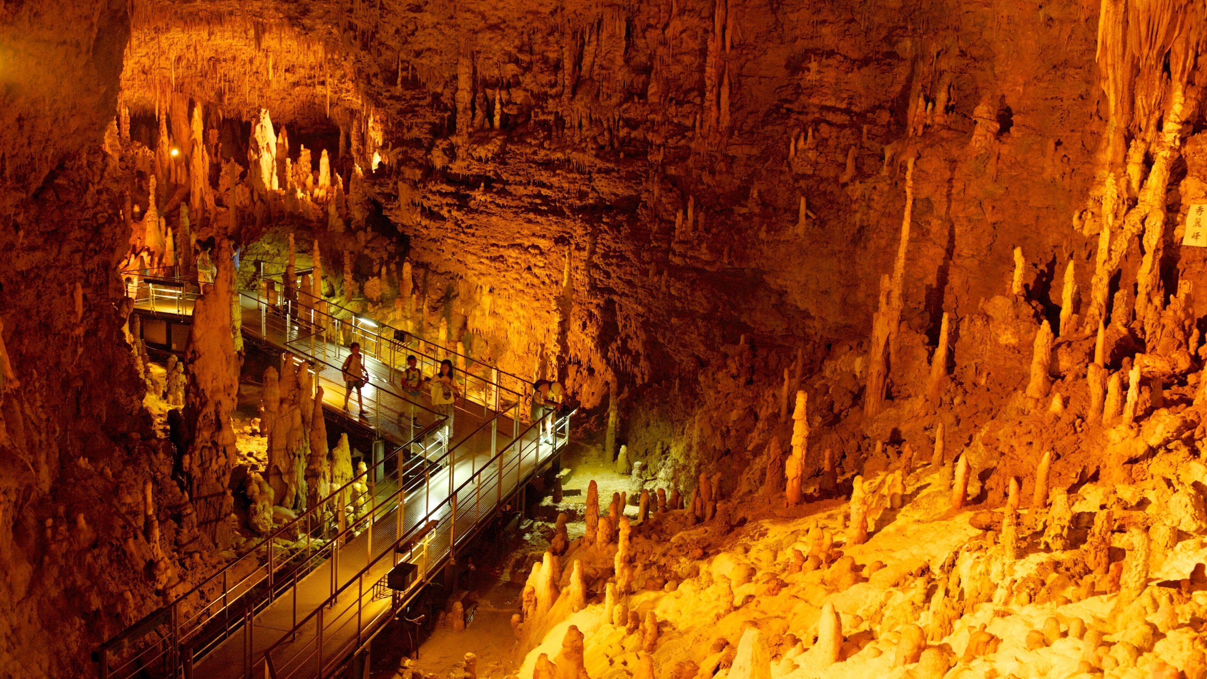 Okinawa featuring interior views, caving and caves