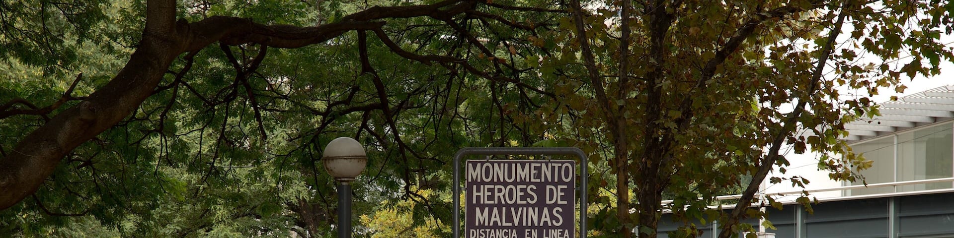 Cordoba which includes signage