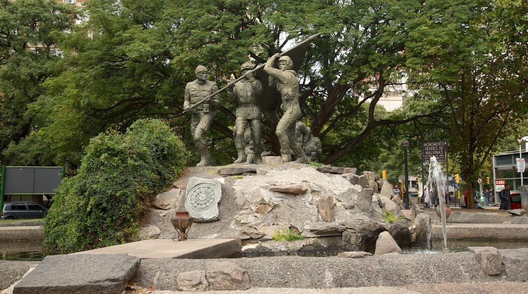 Cordoba featuring a statue or sculpture