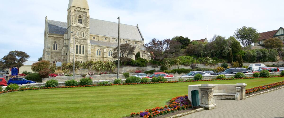 Oamaru featuring heritage architecture and a church or cathedral