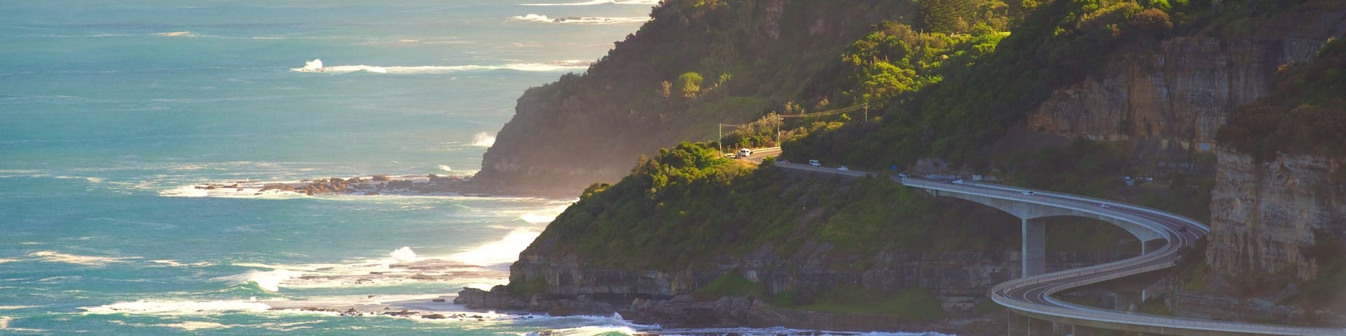 Wollongong montrant côte rocheuse