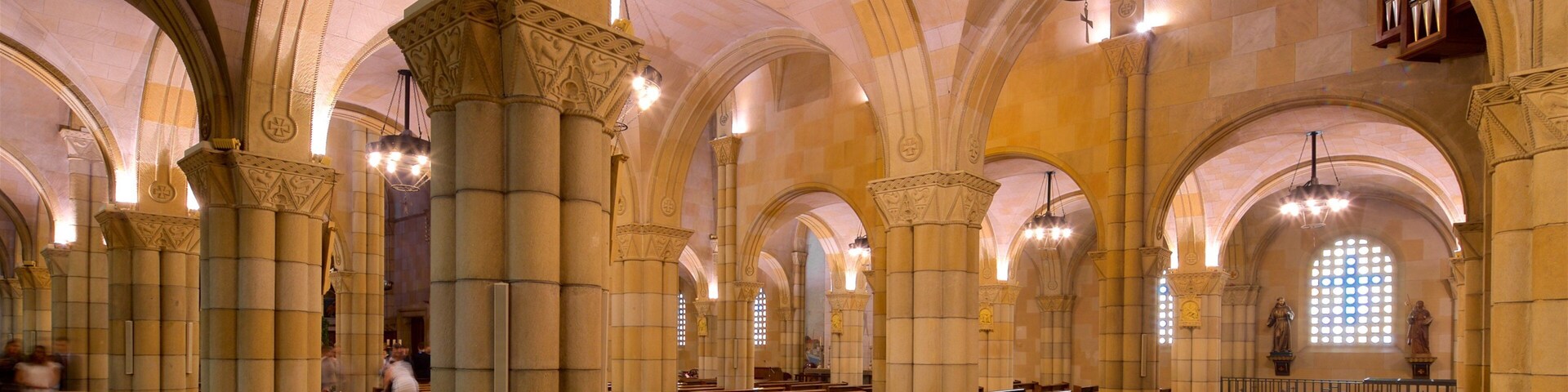 San Pedro Church showing heritage elements, a church or cathedral and interior views
